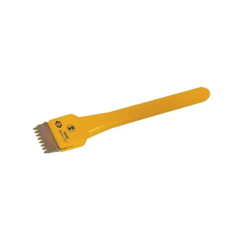 CK Tools 406002 Scutch Chisel 38mm